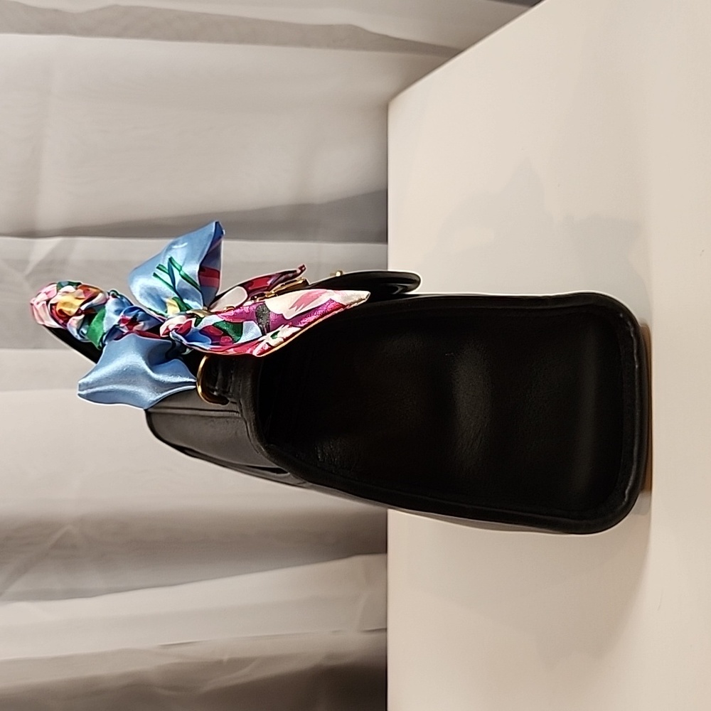 Sold Vintage Coach Regina #9983 - Picture 9 of 17